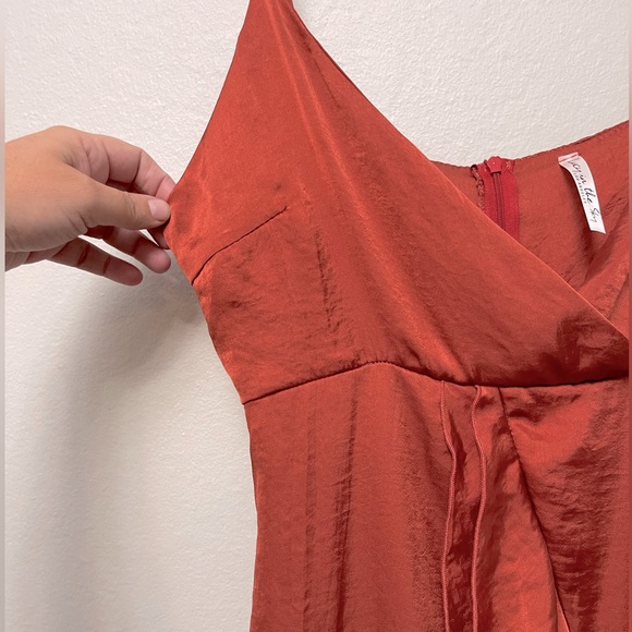 Lucy in the Sky Becca Satin Ruffle Dress, Rust Sz M - Picture 5 of 8